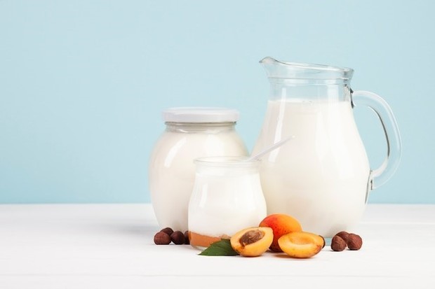 Buah dan Susu yang dikonsumsi bersamaan dapat membuat tubuh sulit mencernanya