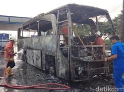 Kesaksian Penumpang Saat Bus Terbakar di Exit Tol Menanggal Surabaya
