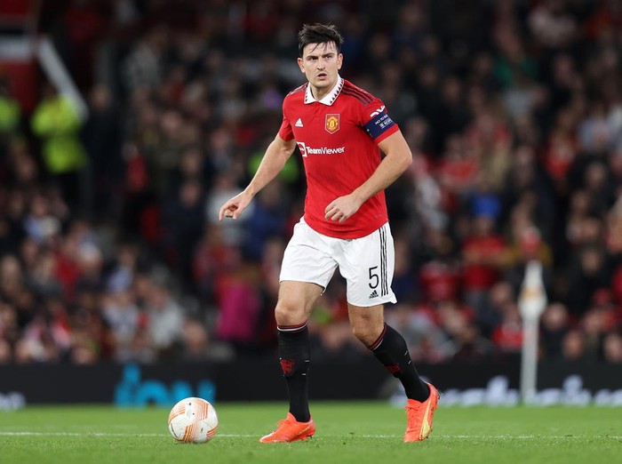 MANCHESTER, ENGLAND - OCTOBER 27: Harry Maguire of Manchester United runs with the ball during the UEFA Europa League group E match between Manchester United and Sheriff Tiraspol at Old Trafford on October 27, 2022 in Manchester, England. (Photo by Naomi Baker/Getty Images)