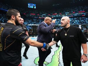 Islam Makhachev Vs Alexander Volkanovski Duel di Februari 2023 Islam Makhachev Vs Alexander Volkanovski Duel di Februari 2023
