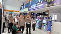 Kapolda Riau Sidak Satpas SIM Pekanbaru