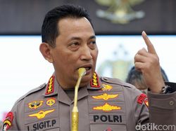 Kapolri Pastikan Polisi Tak Bawa Gas Air Mata di Piala AFF 2022