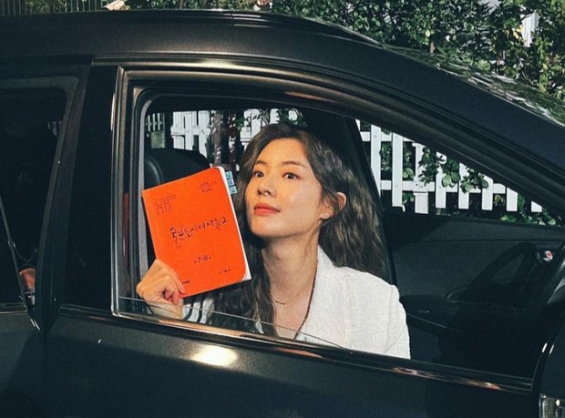 Lee Sun Bin ditawarkan untuk bermain peran sebagai Min Sa Rang.