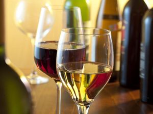 Hukum Minum Alkohol tapi Tak Sampai Mabuk, Bolehkah? Hukum Minum Alkohol tapi Tak Sampai Mabuk, Bolehkah?