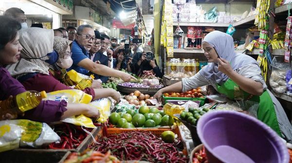 Momen Mendag Tinjau Harga Bapok di Malang