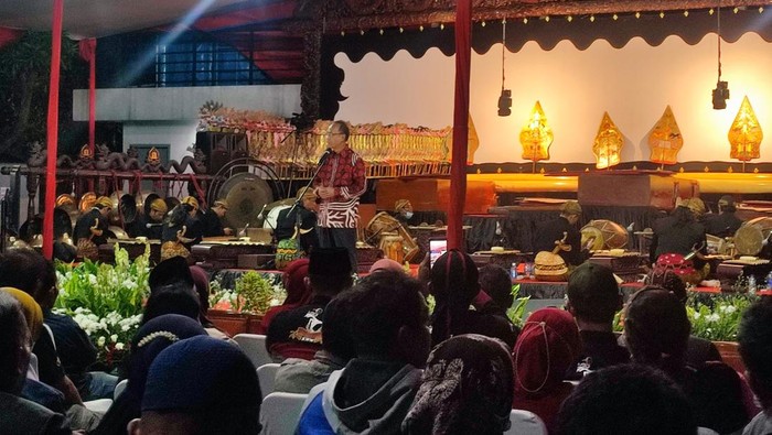 PDIP gelar wayangan peringati Hari Sumpah Pemuda di Sekolah Partai, Lenteng Agung, Jaksel, Jumat (28/10/2022). PDIP gelar wayangan peringati Hari Sumpah Pemuda di Sekolah Partai, Lenteng Agung, Jaksel, Jumat (28/10/2022).
