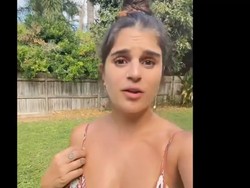 Terpopuler: Saat Turis Cantik Ketemu Penis Raksasa di Pantai