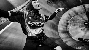 Potret Perempuan Penakluk Tong Setan