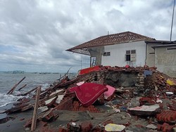 Warga Korban Abrasi Pantai Pebuahan Jembrana Menolak Direlokasi