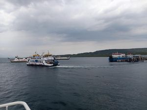 Dua Jam Ditutup, Pelabuhan Gilimanuk Kembali Normal Dua Jam Ditutup, Pelabuhan Gilimanuk Kembali Normal