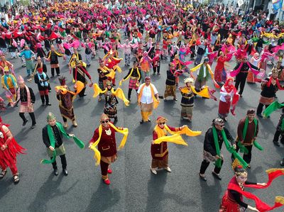 6.000 Orang Menari Tarian Geyol di Tegal Ramaikan Sumpah Pemuda