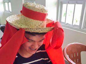 Kreasi Unik Topi Anti Nyontek ala Mahasiswa, Dari Karton Hingga Celana Dalam Kreasi Unik Topi Anti Nyontek ala Mahasiswa, Dari Karton Hingga Celana Dalam