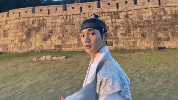 Yoon Sang Hyun Pemeran Drama Korea Under the Queen's Umbrella
