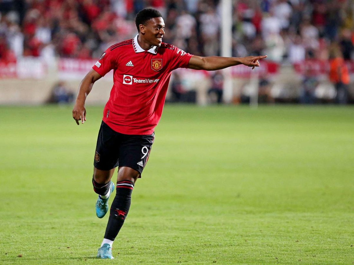 Anthony Martial dinilai sudah kehabisan kesempatan di Manchester United. (Foto: AFP via Getty Images/-)