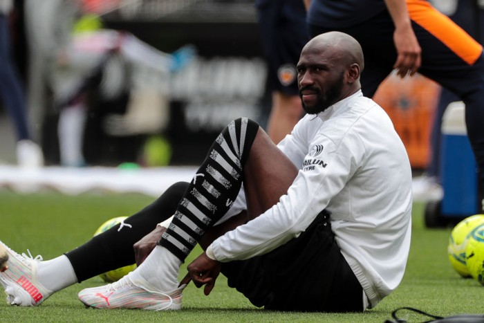 Barclays Premier League, Manchester City, Eliaquim Mangala signing, Etihad Stadium, Eliaquim Mangala holding up his shirt in the dressing room (Photo by Victoria Haydn/Manchester City FC via Getty Images)