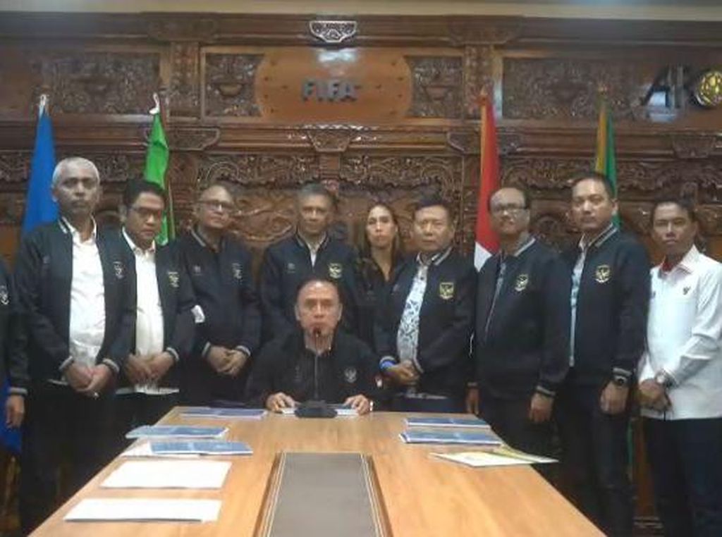 PSSI Percepat KLB, Eks Pelatih PSM Minta Semua Pengurus Mundur PSSI Percepat KLB, Eks Pelatih PSM Minta Semua Pengurus Mundur