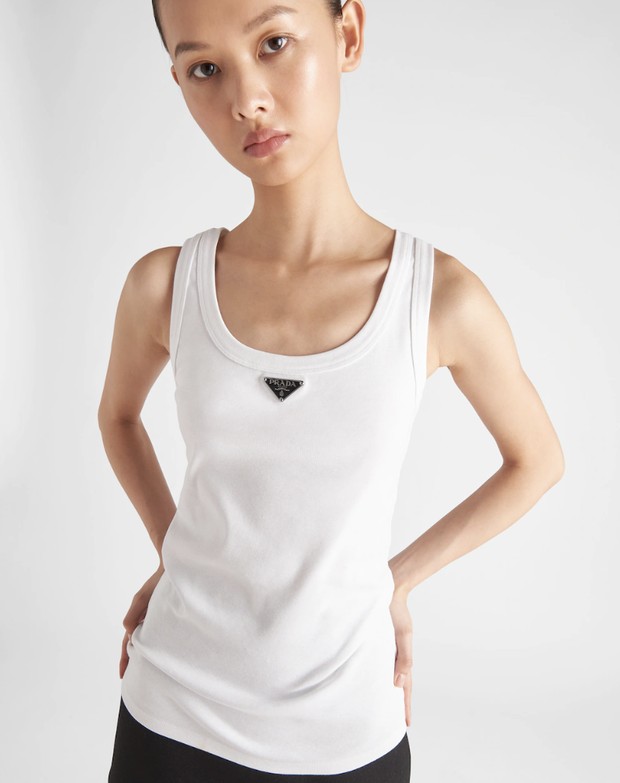 Foto: prada.com Prada tanktop/