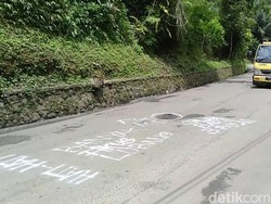 Pemprov Jabar Anggarkan Rp 24 M untuk Perbaiki Jalan Cianjur Selatan
