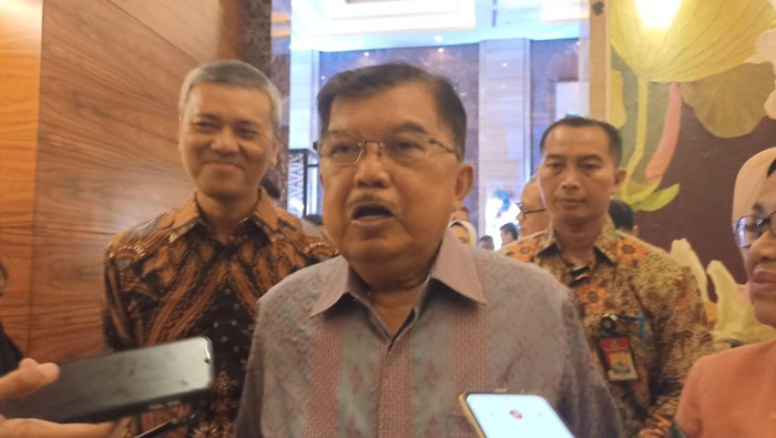 Jusuf Kalla (JK)