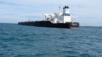 Kapal Tanker Kandas di Selat Singapura, Lokasi Jalur Pipa Gas