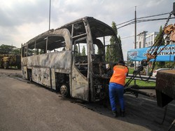 5 Fakta Bus Rombongan Mahasiswa Unram Terbakar di Tol Surabaya