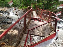 Kondisi Objek Wisata Jembatan Gelar Pascabanjir Bandang Jembrana