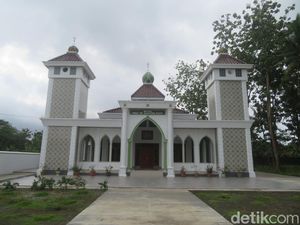 Menengok Masjid Prof Sugiyono UNY yang Dibangun dari Royalti Buku Rp 2 M Menengok Masjid Prof Sugiyono UNY yang Dibangun dari Royalti Buku Rp 2 M