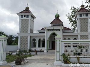 Kemegahan Masjid Rp 2 M Prof Sugiyono UNY yang Dibangun Pakai Royalti Buku Kemegahan Masjid Rp 2 M Prof Sugiyono UNY yang Dibangun Pakai Royalti Buku