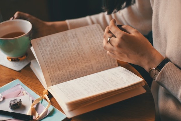 Menuliskan Apa yang Membuatmu Kesal / foto : pexels.com/AlinaVilchenko