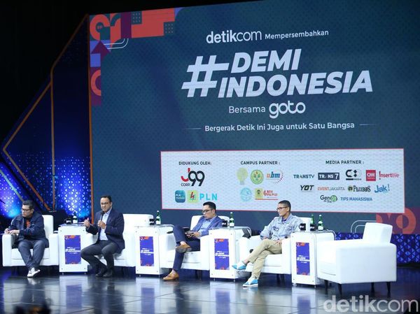 Momen Anies, RK dan Sandi dalam Satu Panggung