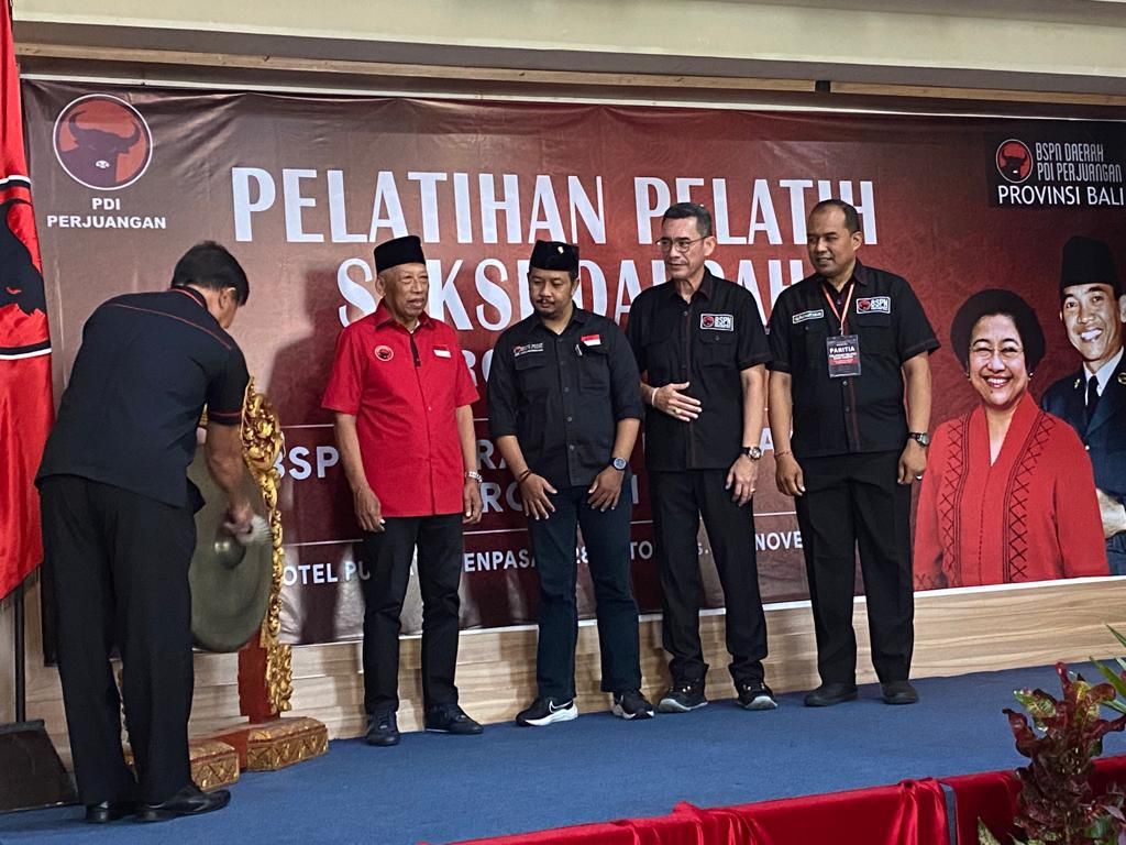 Sudirta Minta Kader PDIP Bali Jadi Otot, Biji Mata, Otak Partai Sudirta Minta Kader PDIP Bali Jadi Otot, Biji Mata, Otak Partai