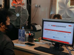 Wali kota Kediri Beri Bantuan Modal, Warga Serbu DPMPTSP