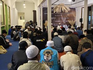 Antusias Anak-anak Punk Sukabumi Ikuti Tausiah Sholawat Not Dead