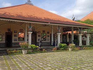 Deretan Puri atau Kerajaan di Bali yang Masih Eksis Hingga Kini Deretan Puri atau Kerajaan di Bali yang Masih Eksis Hingga Kini