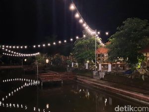 Sekayu River, Kombinasi Resto-Kafe di Pinggir Sawah Ponorogo Sekayu River, Kombinasi Resto-Kafe di Pinggir Sawah Ponorogo