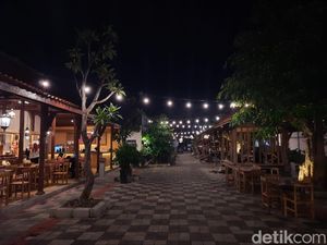 Malam Syahdu di Sekayu River, Tempat Nongki Baru di Ponorogo Malam Syahdu di Sekayu River, Tempat Nongki Baru di Ponorogo