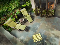 4 Tips Mempercantik Halaman Belakang Rumah Menjadi Area Bersantai