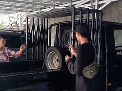 Bukan Modifikasi Biasa, Mobil Pikap Ini Punya Tralis Modular