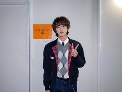 Lirik Lagu The Astronaut Jin BTS Lengkap dengan Terjemahannya