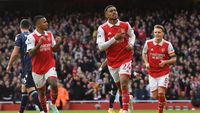 Arsenal Vs Nottingham Forest: Meriam London Pesta 5 Gol