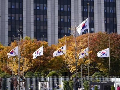 Berkabung, Korea Selatan Kibarkan Bendera Setengah Tiang