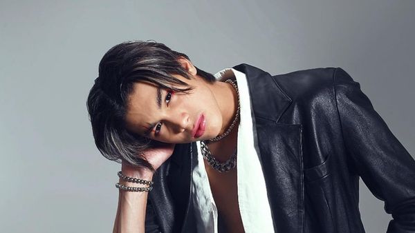 7 Foto Terbaru Eddy Anak Maudy Koesnaedi, Makin Tampan Bak Model Profesional