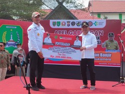 Ke Posko Penanganan Banjir Sukamara, Gubernur Kalteng Beri Bantuan