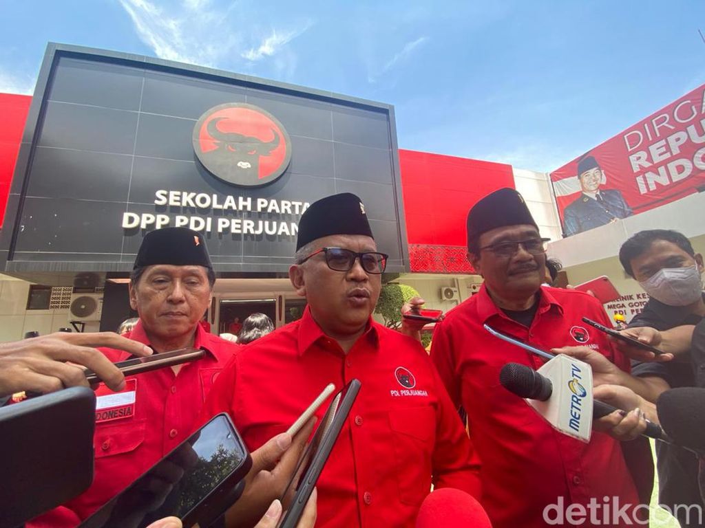 Megawati Beri Tugas Ini ke Purnawirawan Jenderal Kader Baru PDIP