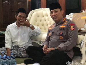 Kapolri Temui Sejumlah Ulama Pimpinan Ponpes di Rembang, Bahas Apa? Kapolri Temui Sejumlah Ulama Pimpinan Ponpes di Rembang, Bahas Apa?