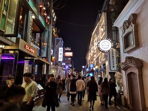 6 Fakta Itaewon, Tempat Hits yang Berubah Mencekam Saat Halloween 2022
