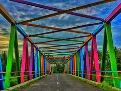 Wisata Jembatan Pelangi Spot Selfie di Desa Banyu Urip Lombok