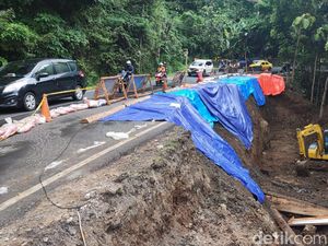 Saksi Ungkap Detik-detik Sebelum Jalan Jogja-Wonosari Bukit Bintang Amblas