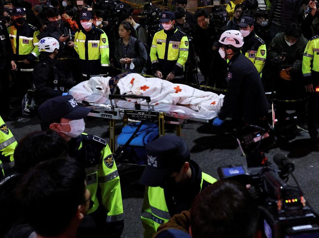 Viral Jenazah Korban Tragedi Itaewon Berwarna Keunguan, Inikah yang Terjadi?