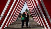 Menikmati Suasana Cove at Batavia PIK di Sore Hari
